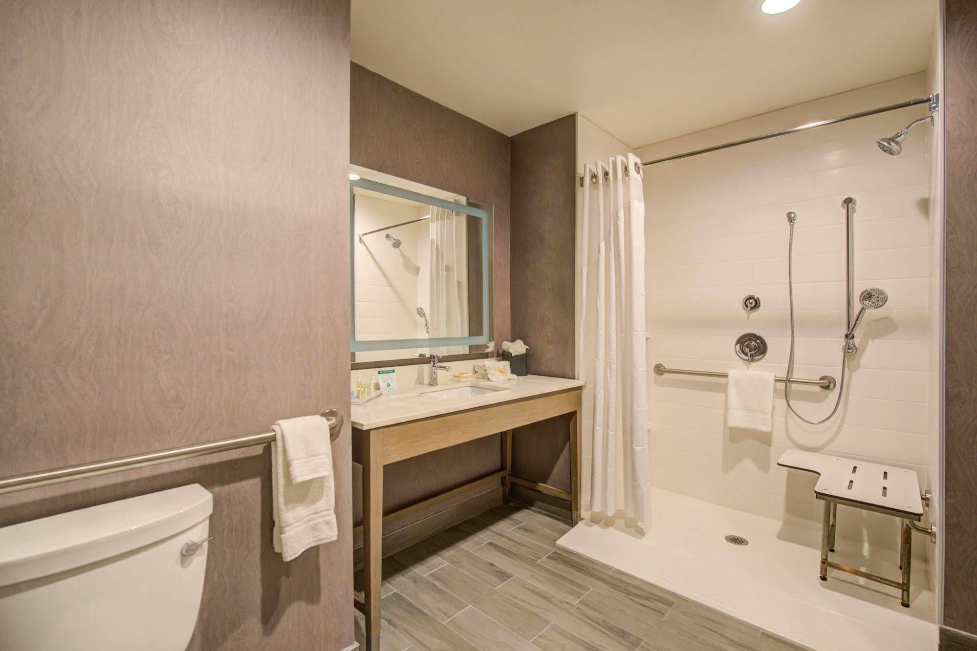 Holiday Inn Hotel & Suites - Houston West - Katy Mills By Ihg Екстериор снимка